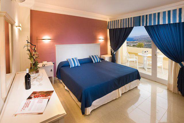 Hotel Spa Tierra De Oro Лос Реалехос Стая снимка