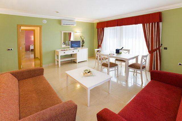 Hotel Spa Tierra De Oro Лос Реалехос Стая снимка