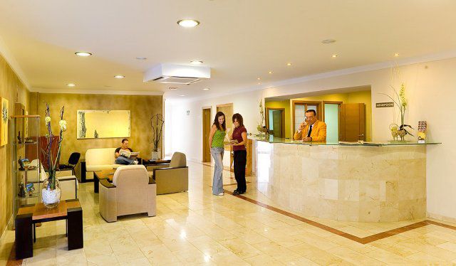 Hotel Spa Tierra De Oro Лос Реалехос Интериор снимка