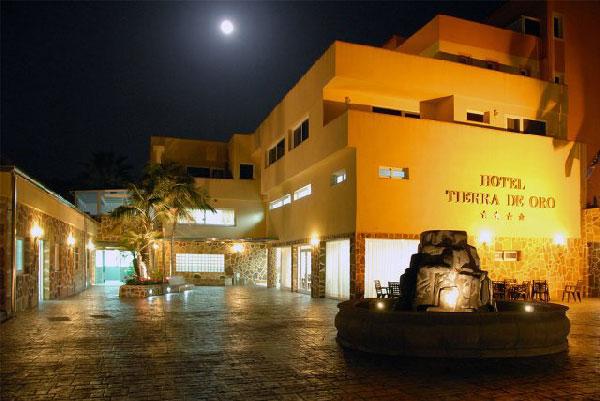 Hotel Spa Tierra De Oro Лос Реалехос Екстериор снимка